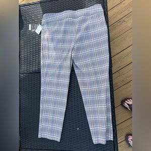 Counterpart’s women’s ankle pants